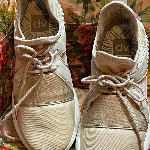 DV Dolce Vita Rayne Mid top sneakers 9.5 - Picture 10 of 12